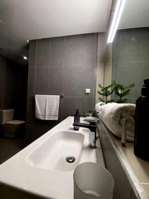Luxurious Golf & Sea View Beach Apartment With Pool Access - Tamourrit, Taghazout Bay Экстерьер фото